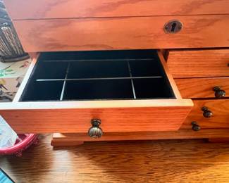 Oak Jewelry Box