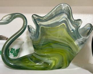 Green Hand Blown Art Glass Swan Bowl