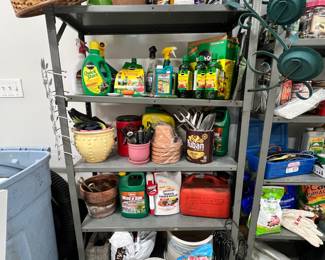 Gardening Supplies - Trowels, Miracle Gro