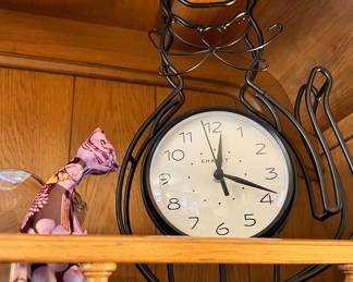 Black Metal Cat Shaped Mantle Clock