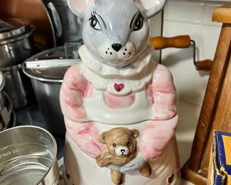 1990 House of Lloyd Ceramic Mouse Girl Cookie Jar