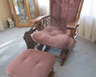 Oak Glider with Ottoman