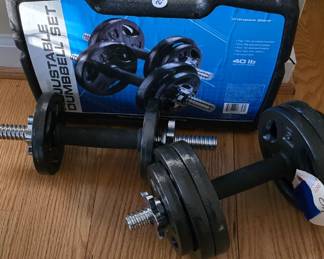 B114 - $25. Dumbbell Set
