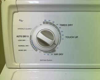B168 - $100. Electric Dryer. Kenmore 90 Series. 