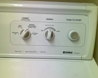 B168 - $100. Electric Dryer. Kenmore 90 Series. 
