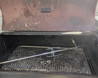 B4 - $650. Rec Tec Grill RT-680. Gently used and was covered when not in use. Great smoker BBQ. 