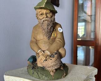 B14 - $25.  Large Tom Clark "Wing Nut" Gnome Measures 11"T