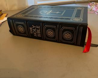 B236 - $150. EASTON PRESS. LEATHER BOUND Holy Bible.  (Shelf 3) 