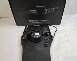 B134 - $150.  3D Connexion Space Mouse Enterprise with box. 