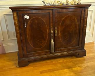 B166 - $225. Beautiful Drexel Bar with Sliding Top. Measures 42" long x 19.75" deep x 33.25" tall. 