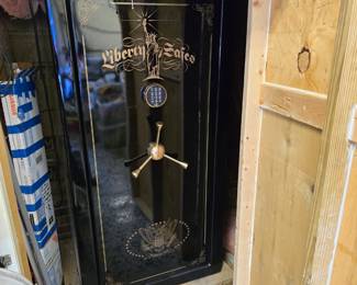 B121 - $1400. Liberty Gun Safe, Washington 25