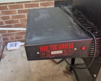 B4 - $650. Rec Tec Grill RT-680. Gently used and was covered when not in use. Great smoker BBQ. 