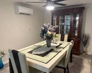 Dinning room set with 4 chais. Hutch 