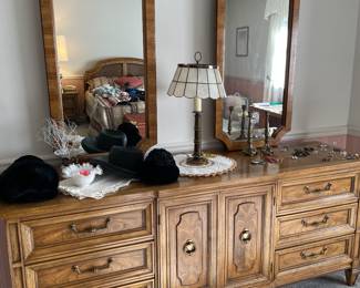 Dresser & mirrors by Hibriten