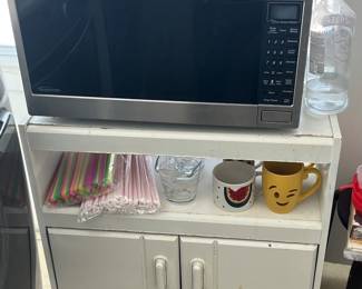 Microwave cart