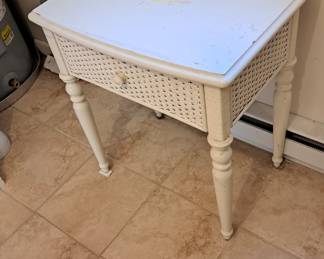 Occasional table