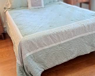 Queen size bed and linens