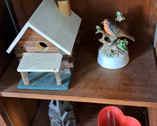Birds. Bird houses