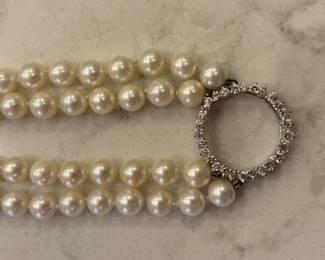 Pearl Strands with Diamonds