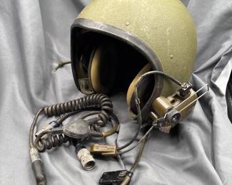 VIETNAM WAR ERA TANK CREWMAN HELMET