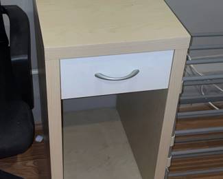 1 Drawer Nightstand