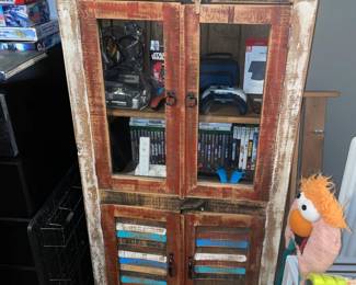 Country Decor Furniture Cabinet