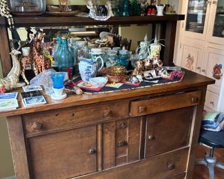 Figurines, jars, linens and things