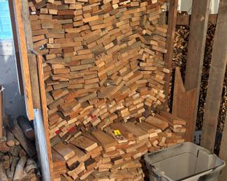 So much wood. Great size for a wood stove and as dry as can be. 