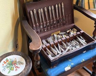 Flatware set and mixed pieces
