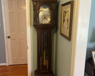 Working grandmother clock