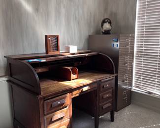 antique rolltop desk