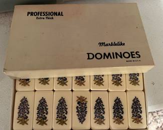 Vintage Professional thick Dominoes hand painted bluebonnets 