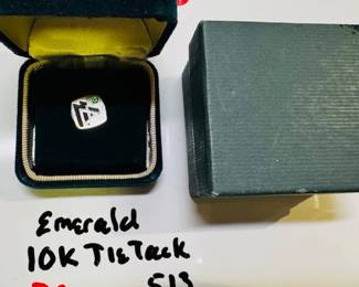 Emerald 10K Tie Tack