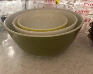 Pyrex mixing bowls