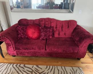 #1 Plush Red Velvet Loveseat w/ Tufted Back, Nailhead Trim & Pillows	