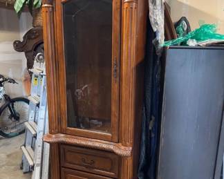 Massive Wood Wall Unit – Multi-Piece Display & Cabinet (See Notes)	