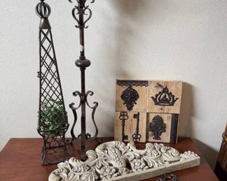 French-Style Decorative Home Accents, Ornate Wall & Table Décor Pieces	