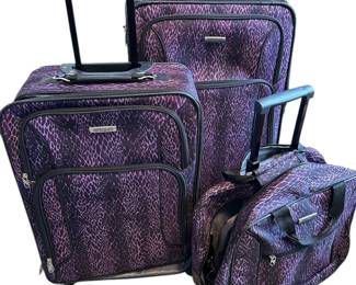 American Tourister 3 Piece Luggage Set