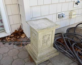 OUTDOOR PEDESTAL