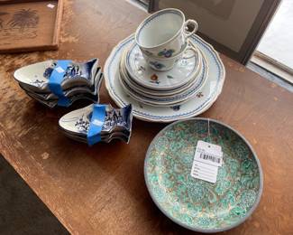 Japanese Porcelain Ware Bowl