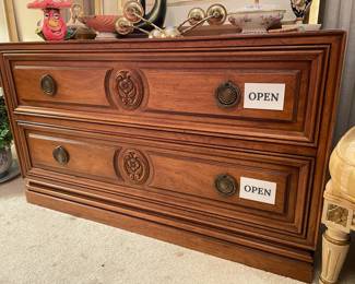 Henredon Lowboy Chest