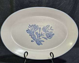 Pfaltzgraff Yorktowne #17 Serving Platter