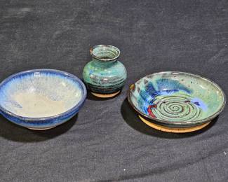 2 Small Blue Finger Bowls & 1 Small Blue Vase