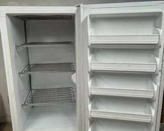 FREEZER FRIGIDAIRE