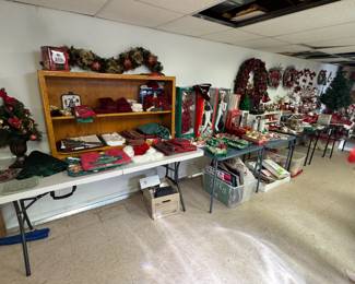 HOLIDAY DECOR