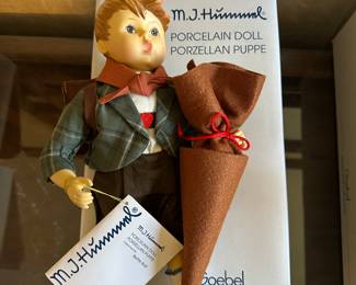 MJ Hummel Porcelain doll - Erster Schulgang