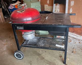 Weber Performer Deluxe Charcoal Gril