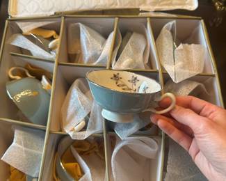 Vintage Kingsley by Lenox Bone China - 12 Tea Cups in Seafoam