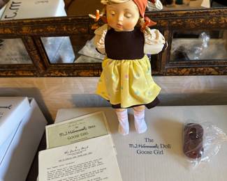 M.J. Hummel porcelain Doll - 1990 Goose Girl 