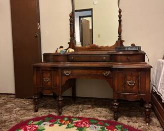 Art Nouveau Style Vanity